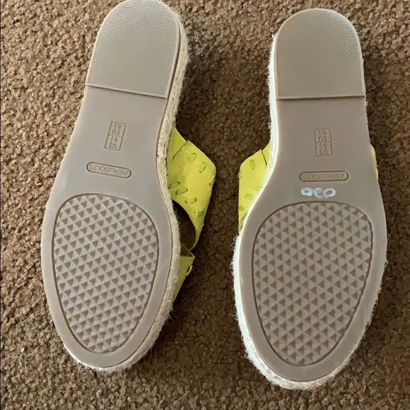 Aerosoles Green Platform Sandals - Picture 2 of 2